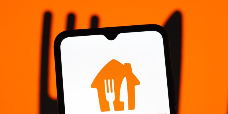 Grubhub waives delivery and service fees on restaurant orders over $50 6 grubhub waives delivery and service fees on