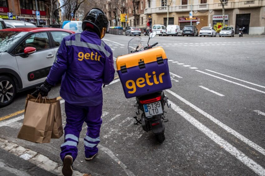uber to buy delivery arm of turkey