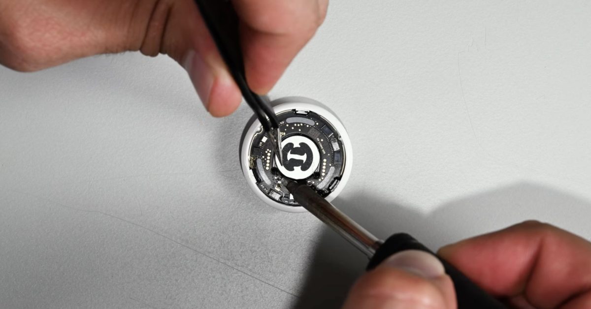 iFixIt tears down new AirTag, finds 50% louder speaker still 100% easy to disable 2 ifixit tears down new airtag finds 50
