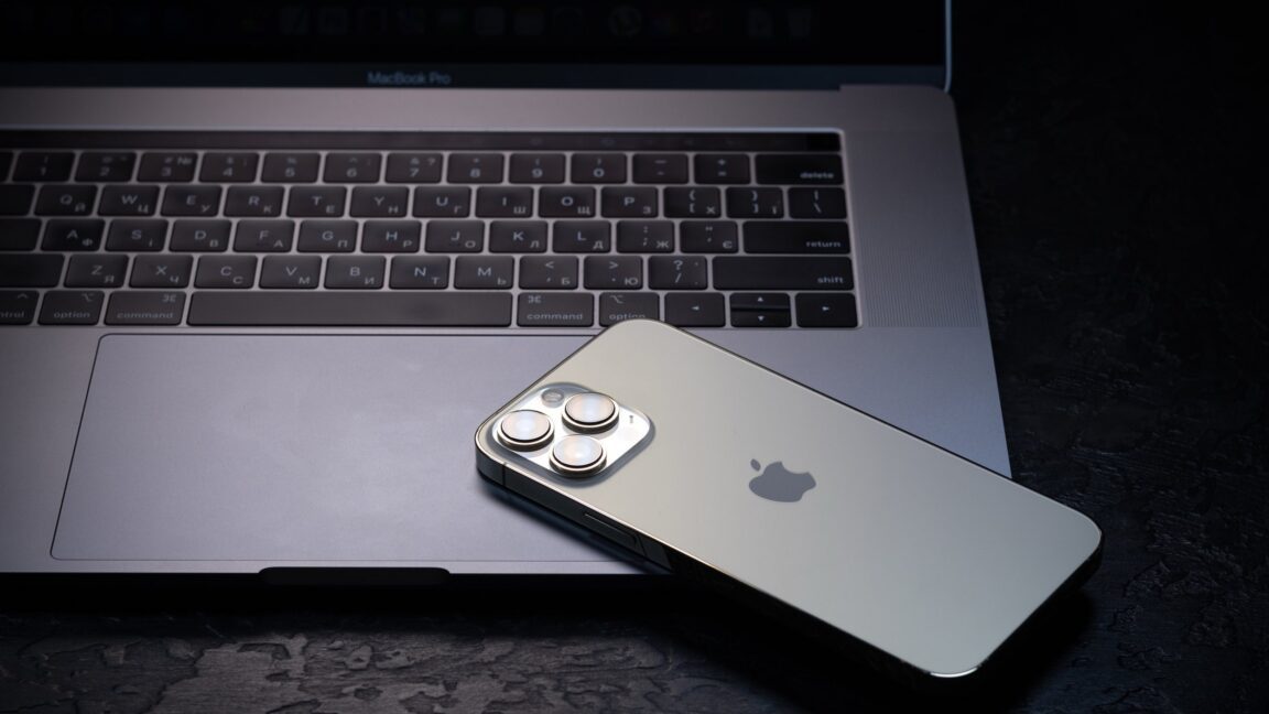 FBI stymied by Apple's Lockdown Mode after seizing journalist's iPhone 3 fbi stymied by apple s lockdown mode