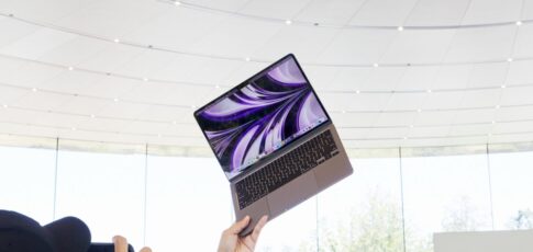 Tech News 10 it s time for apple to let