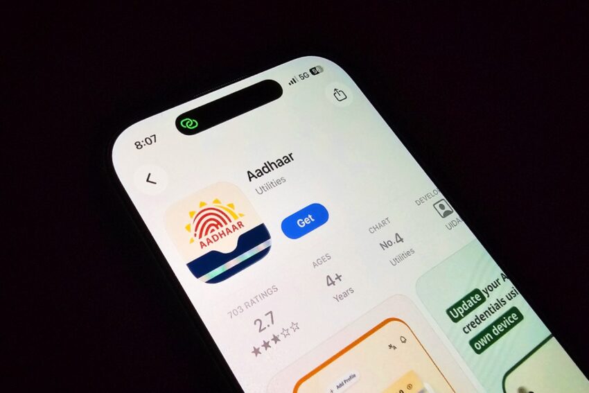 Tech News 10 india makes aadhaar more ubiquitous but critics