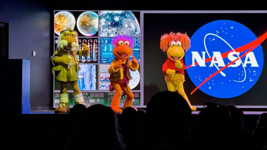 Tech News 10 nasa stage show explores outer outer space