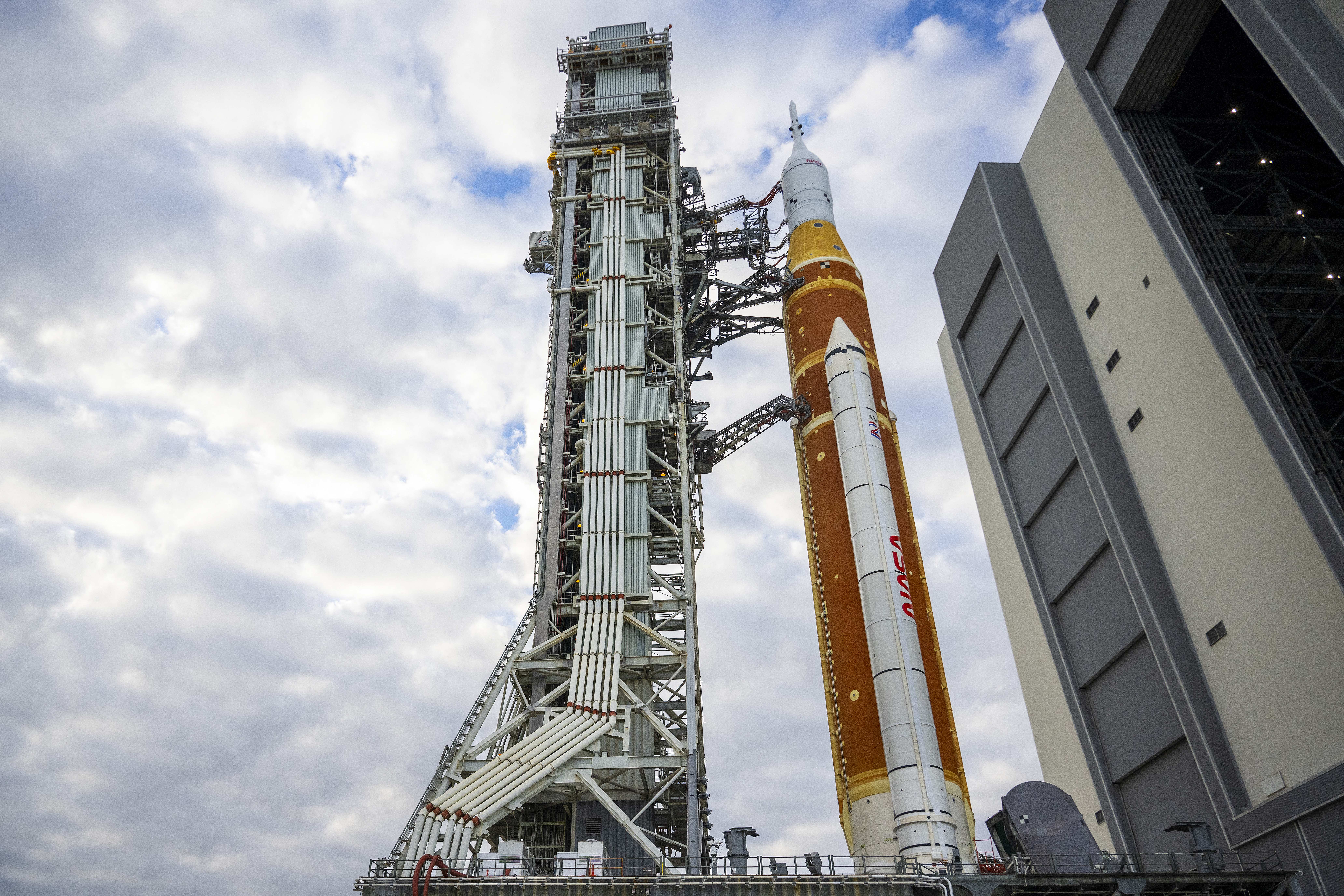nasa wants to put a 20 billion