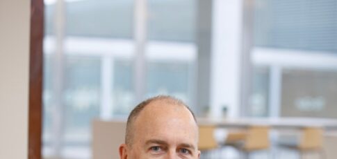ford ev and tech chief leaving automaker