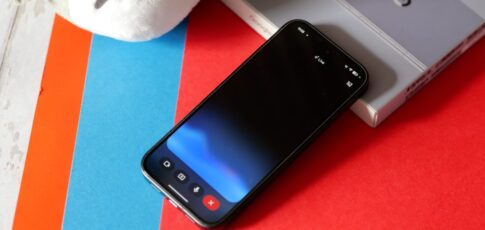 gemini live redesign replaces fullscreen interface on