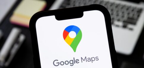 google maps can now write captions for