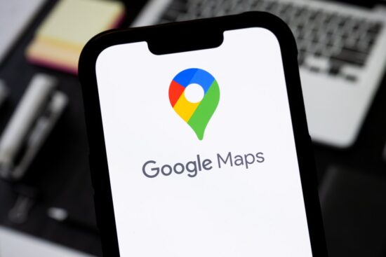 google maps can now write captions for