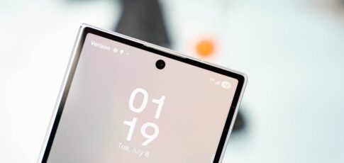galaxy z fold 8 to shrink the