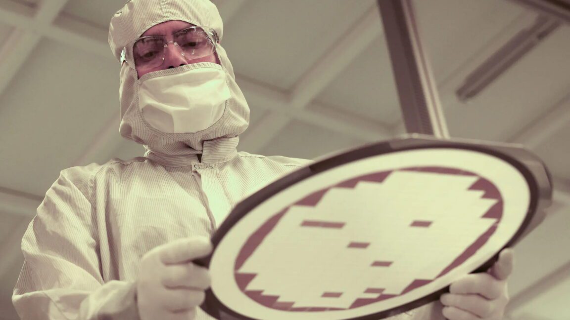 Intel is going all-in on advanced chip packaging 3 intel is going all-in on advanced chip