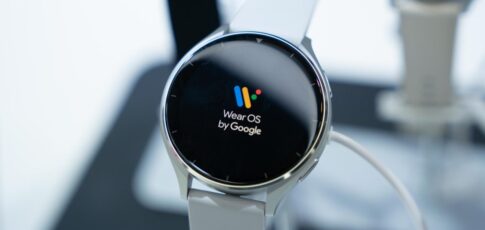 google releases wear os 6 1 based