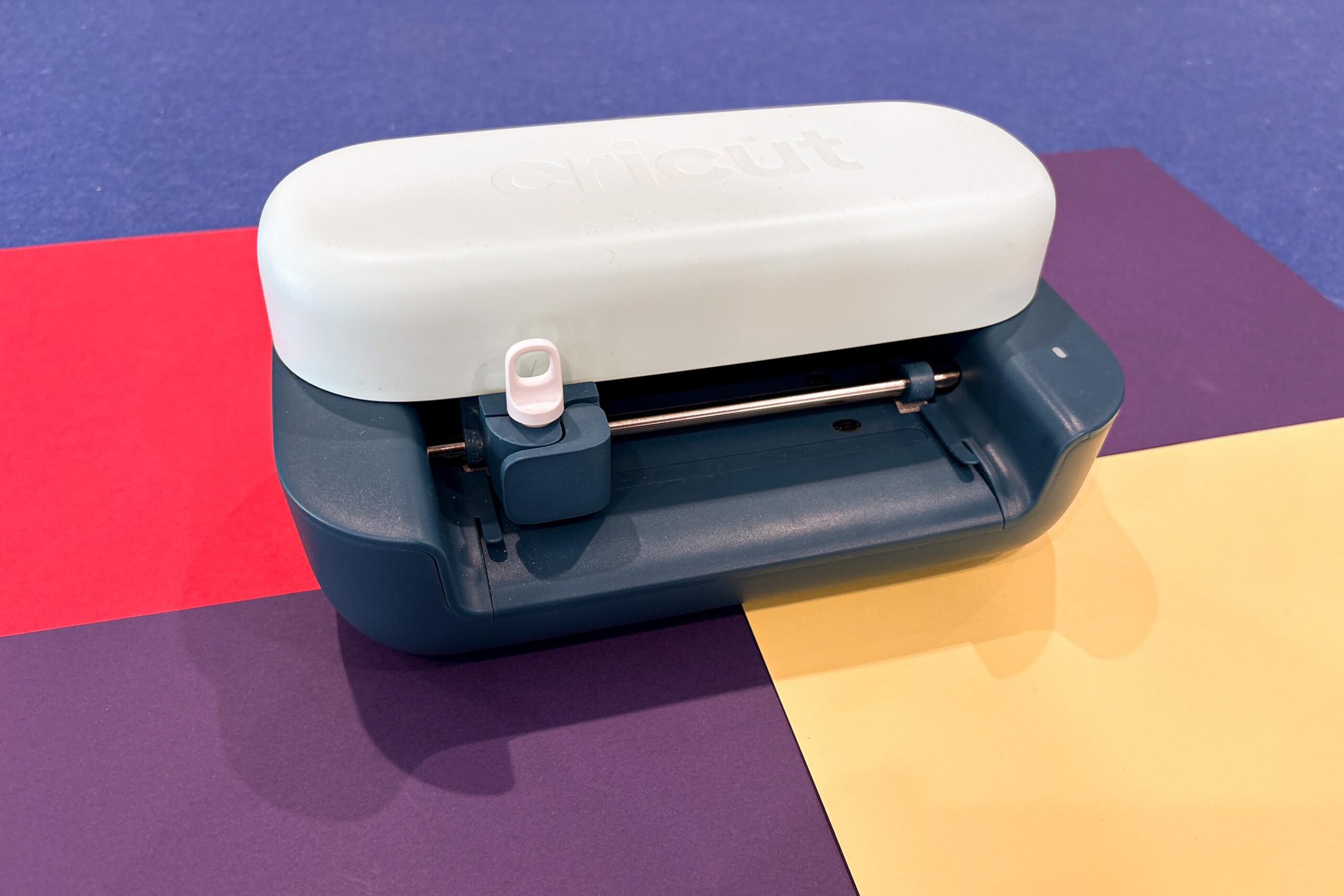 cricut s 99 craft cutting machine helped