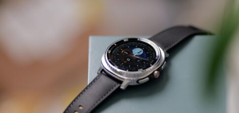 samsung s galaxy watch is off to