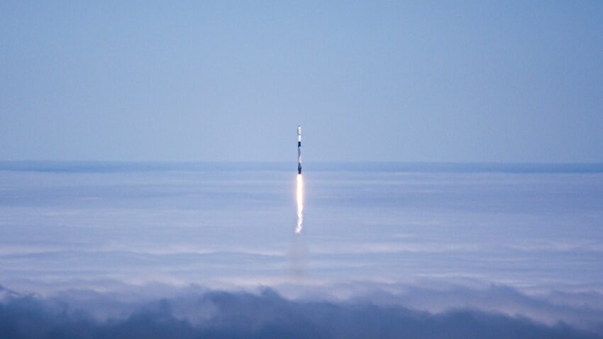 SpaceX officially prices shares at $135 in the largest IPO ever 1 spacex officially prices shares at 135 in