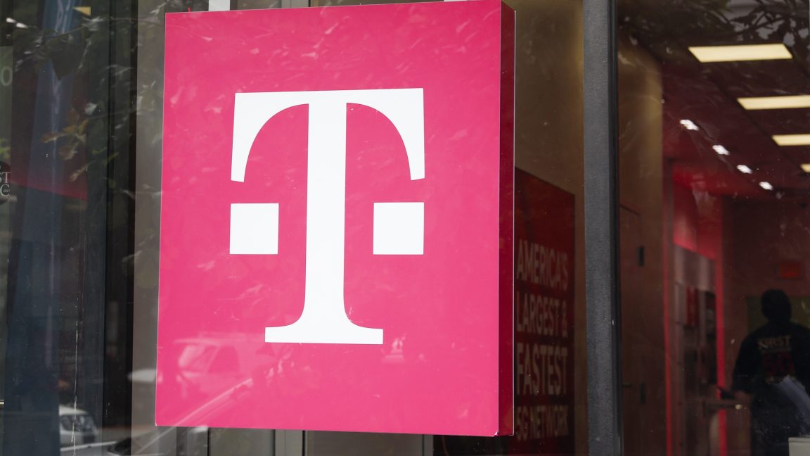 T-Mobile moving tens of thousands of virtual machines off VMware amid lawsuit 2 t-mobile moving tens of thousands of virtual